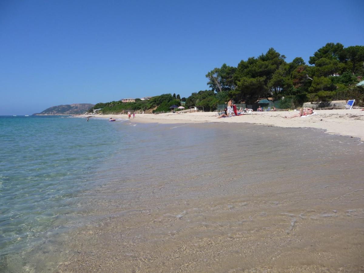 Santa Margherita Di Pula, Calaverde, Deliziosa Villetta 100 Metri Dal Mare Extérieur photo